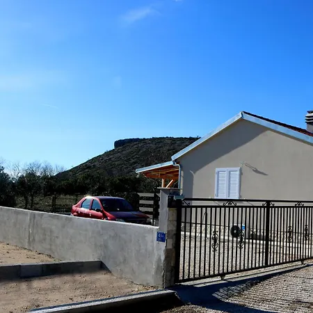 Holiday home Kuca Za Odmor Ante *