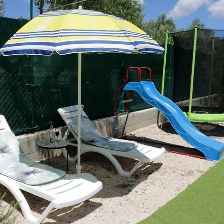 Holiday home Kuca Za Odmor Ante Lisane Ostrovicke